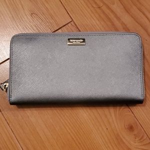 Kate Spade wallet NWT